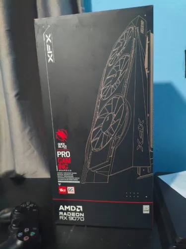 placa de vídeo AMD Radeon RX 9070 XT de 16GB