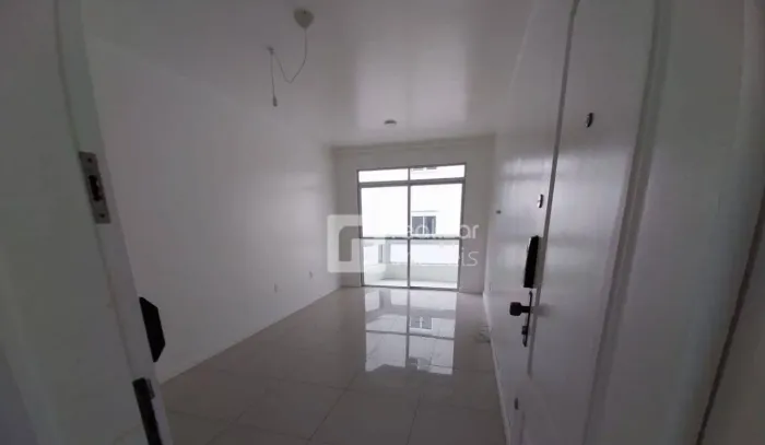 Apartamento à venda por R$ 650.000,00 - Trindade - Florianópolis/SC