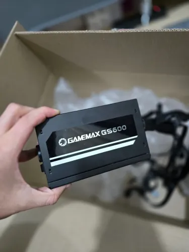 Fonte Gamemax GS600 (80 plus)