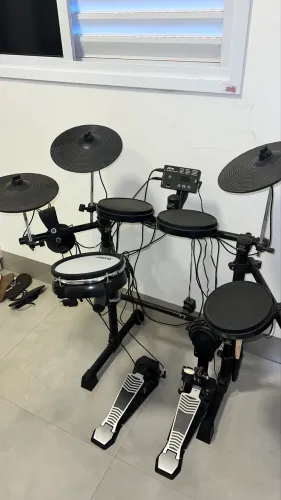 Bateria eletrônica Aroma