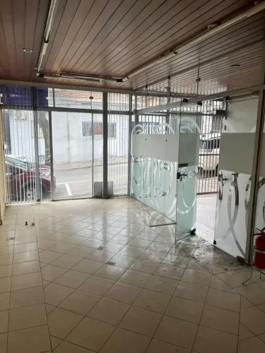 Imóvel para venda ou aluguel com 30 metros quadrados no Centro - Salto - SP