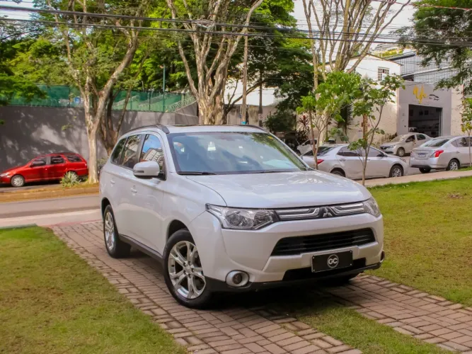Mitsubishi Outlander Sport GLS 2.0 16V Flex AUT 2014