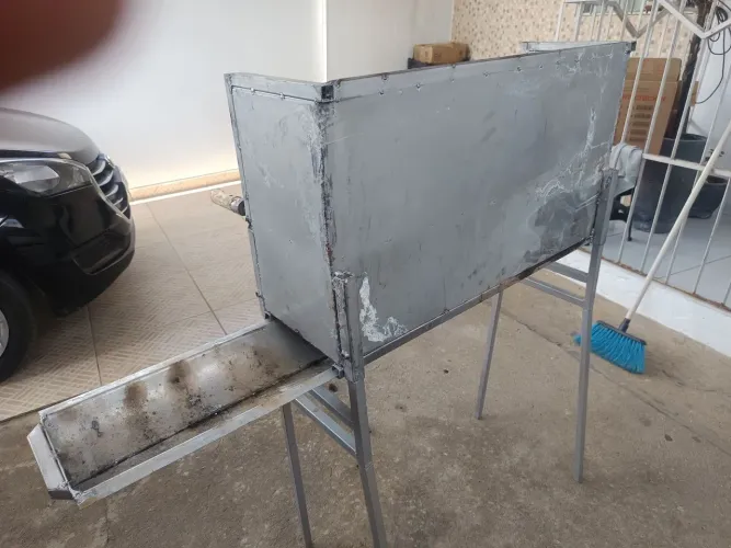 Churrasqueira para espetinho
