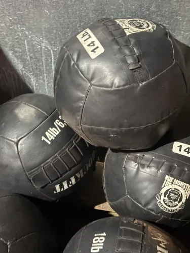Wall ball 14lb 6,3kg 