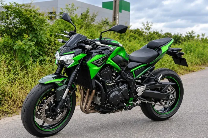 Z900