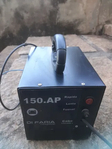 Carregador de bateria automotivo 150 AP