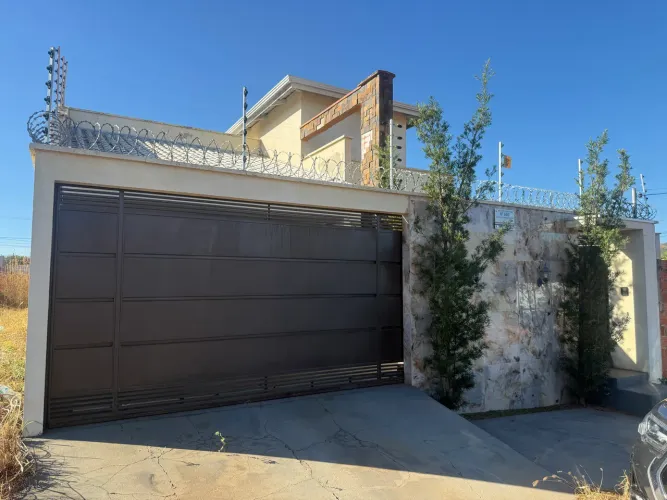 Casa semi nova em Paraíso Tocantins