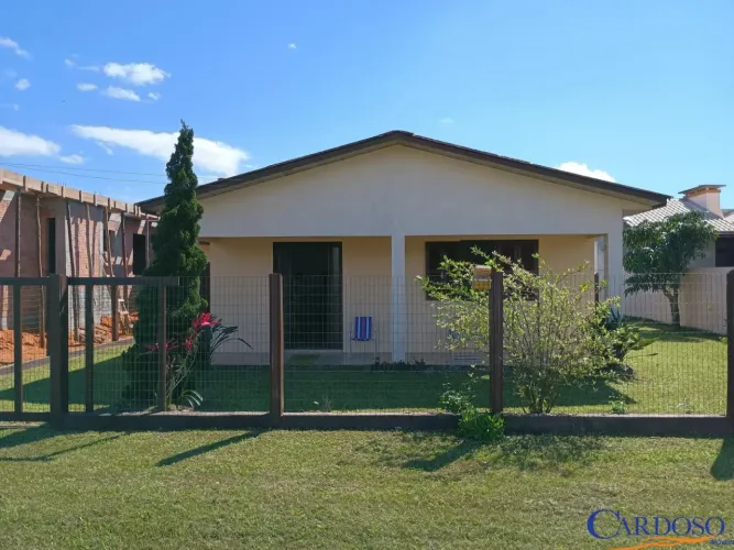 Casa 3 dormitórios à venda Balneário Atlântico Arroio do Sal/RS