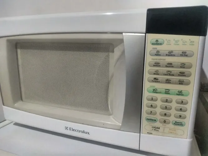 MICROONDAS ELECTROLUX 28 LITROS ?