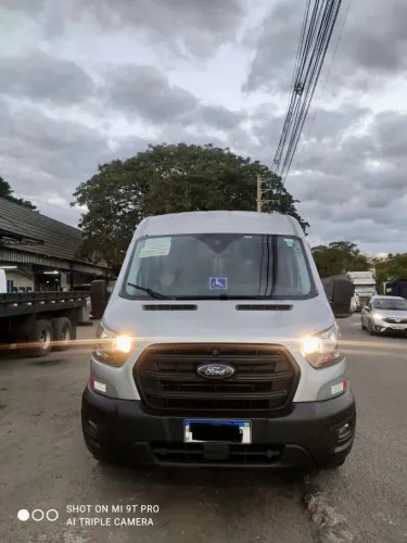 Ford Transit Minibus Vidrada 2.0 16V DIE Aut. 2024