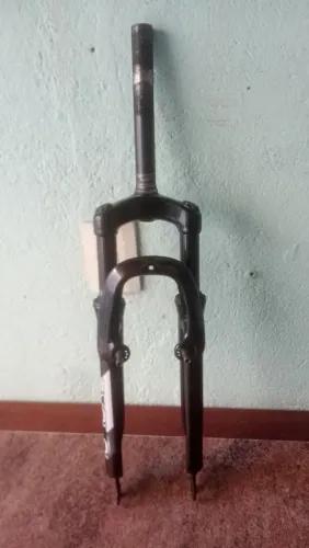 Vendo  suspensão evolo  ler DESCRIÇÃO!!!