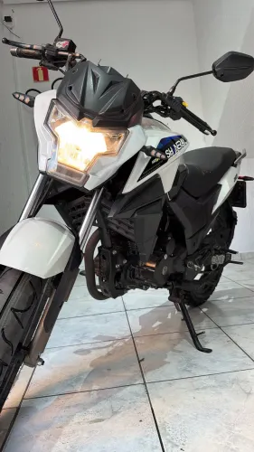 Moto muito nova. Oportunidade!!
