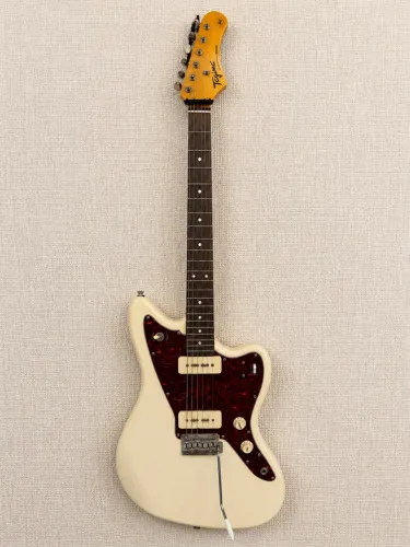 Guitarra Tagima TW-61 / captadores P-90 / JazzMaster / 6 Cordas / Vintage White