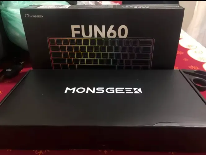 Teclado Magnético MonsGeek FUN60 PRO RGB
