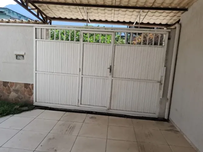 Portão de garagem aluminio branco