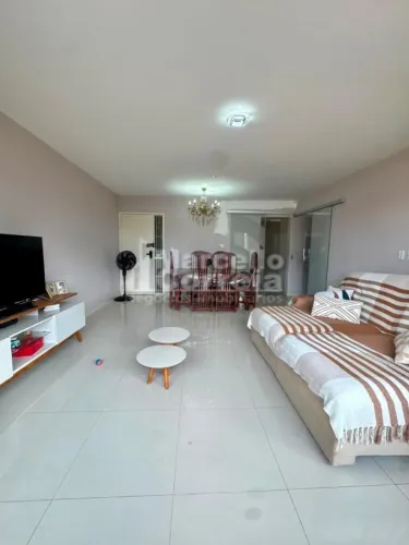 Apartamento de 131m² no bairro do Espinheiro