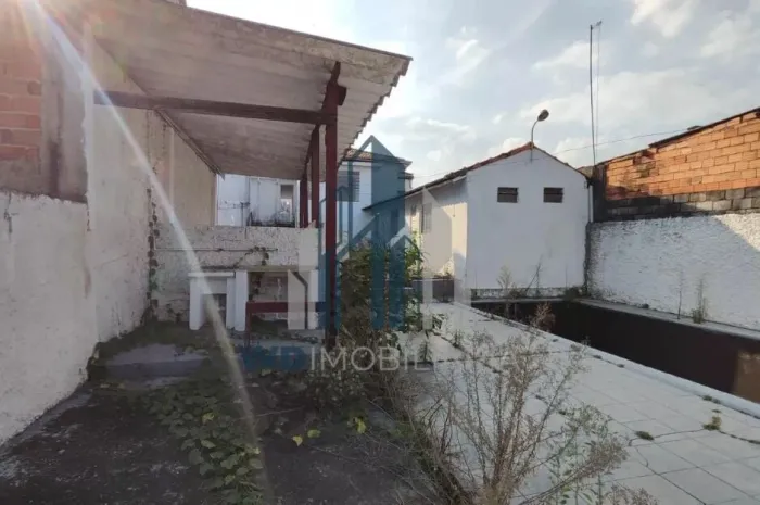 Casa à venda no bairro Vila Romanópolis - Ferraz de Vasconcelos/SP