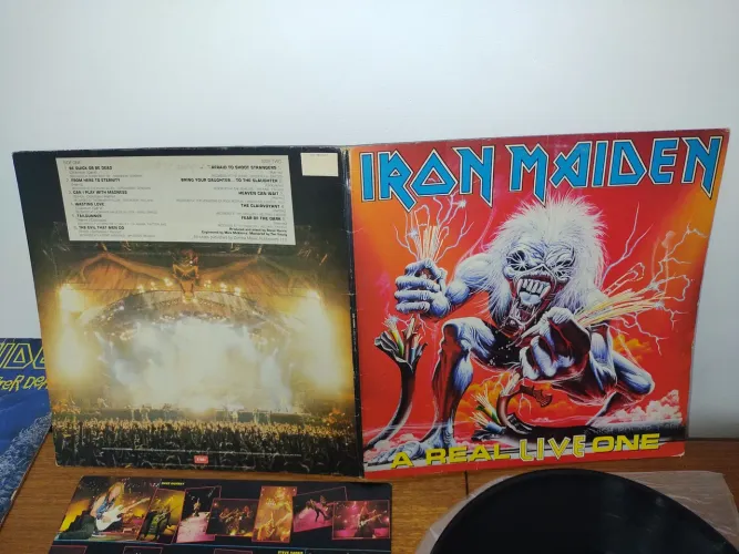 Iron Maiden álbum A Real Life One LP Disco de vinil, antiguidade, bom estado..