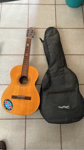 Violão modelo estudante com capa