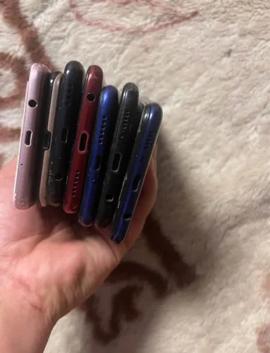 Vendo celulares pra concerto ou retirada de peças 
