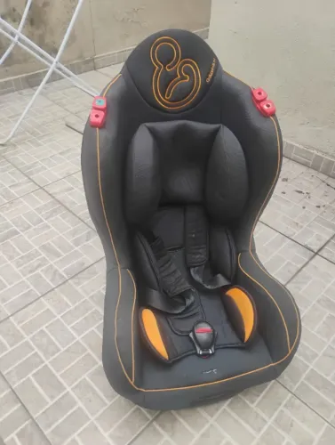 Cadeirinha de bebê para carro marca Galzerano