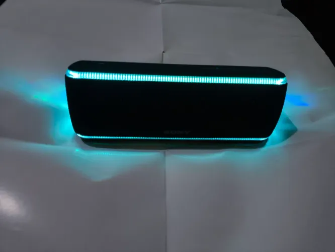 Caixa de Som Sony Bluetooth com LED SRS-XB31