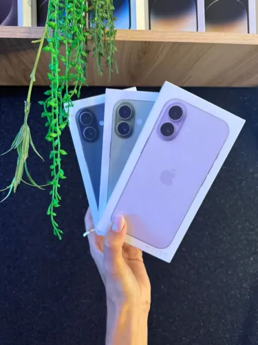 IPHONE 17 256GB LACRADO 