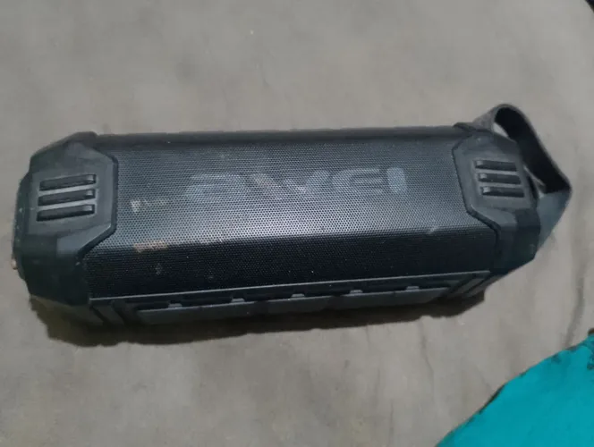 som Awei