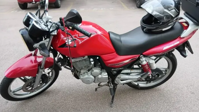 Vendo suzuque GSP. 150. Em otimo estado