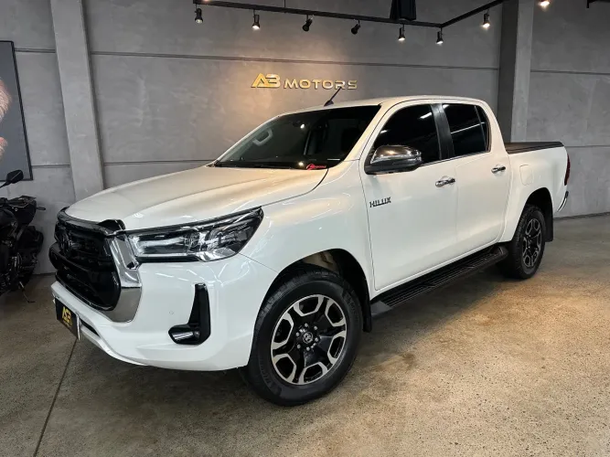 Toyota Hilux CD SRX 4X4 2.8 TDI 16V Diesel Aut. 2022