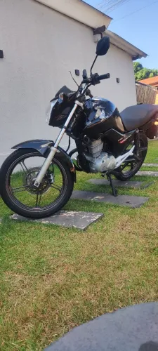 Fan 150 boa pra trabalho , motor desistente .pneus novos , troca de óleo também .pra exige
