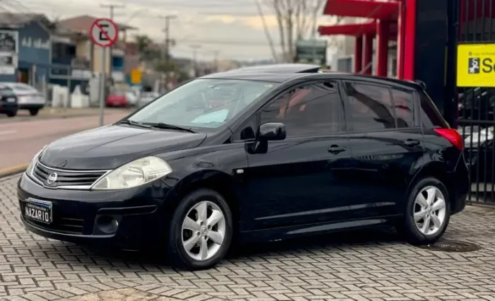 Nissan Tiida SL 1.8/1.8 Flex 16V Aut. 2012