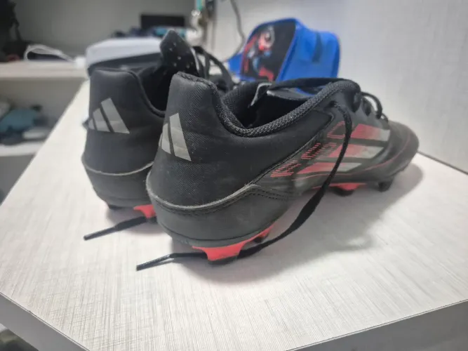 F50 PRETA