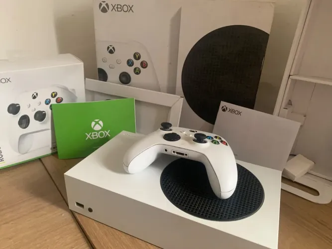 Xbox series S 512g completo