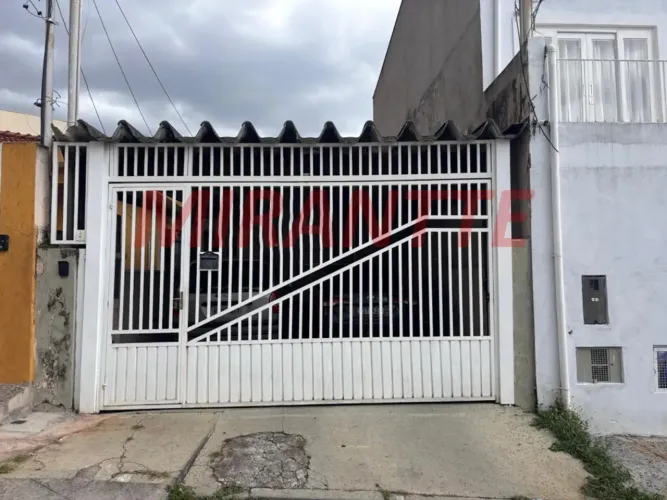 Casa térrea à venda, no Imirim, com 200 m2, com 03 quartos e 02 vagas de garagem