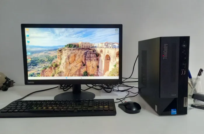 Pc Lenovo Core i5 de 12° Geração Completo 