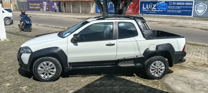 Fiat Strada Adventure1.8/ 1.8 Locker Flex CD 2013
