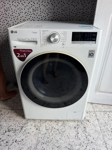 Máquina de lavar e secar LG