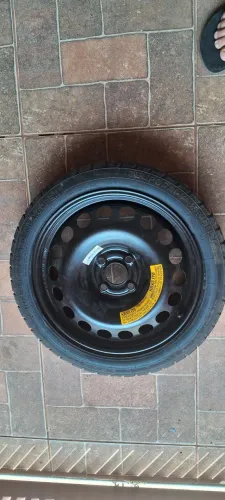 Roda com pneu aro 15 'estepe ' novinho