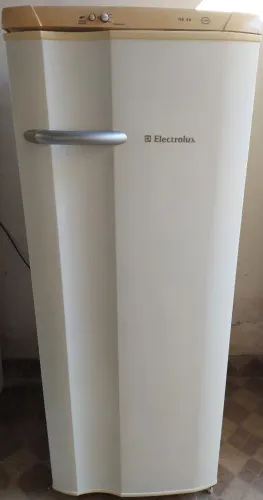 Geladeira Electrolux RE Entrego