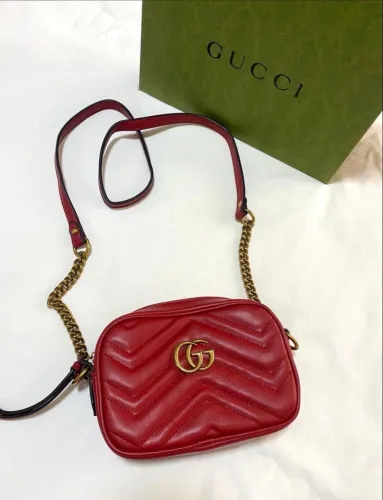 Bolsa marmont Gucci vermelha