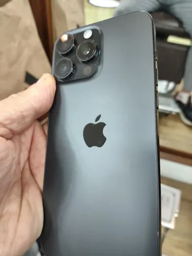 iPhone pro Max 16 250 gb novíssimo