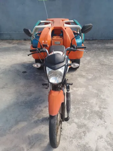 Triciclo motofusco 7gas