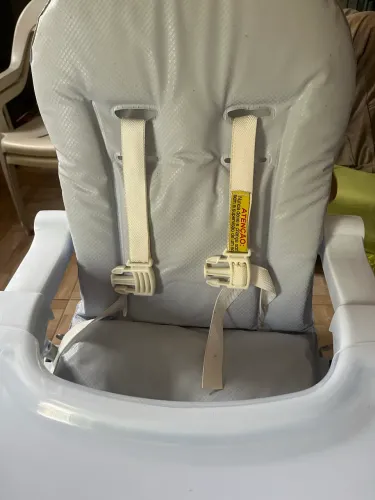Vendo cadeira de alimentação 