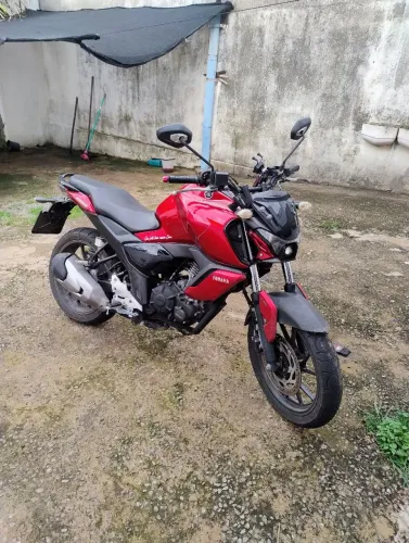 Vendo fz15 2023 ou troco por carro do msm valor