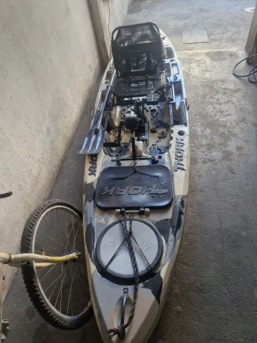 Vendo caiaque Thork 5800