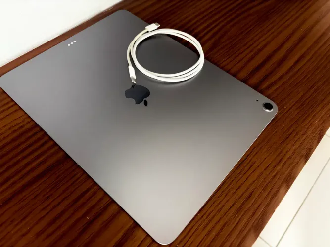 iPad Air M3 -13 polegadas (Garantia Apple)
