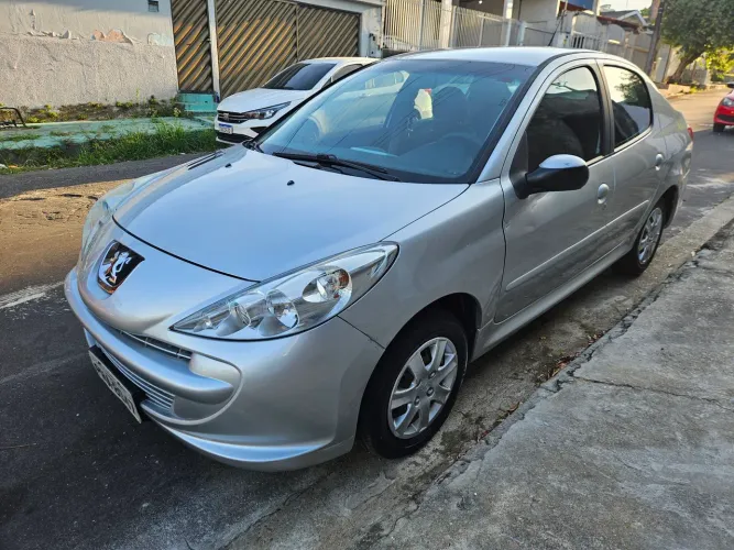 Peugeot 207 Active 1.4 Flex 8V 5P 2015