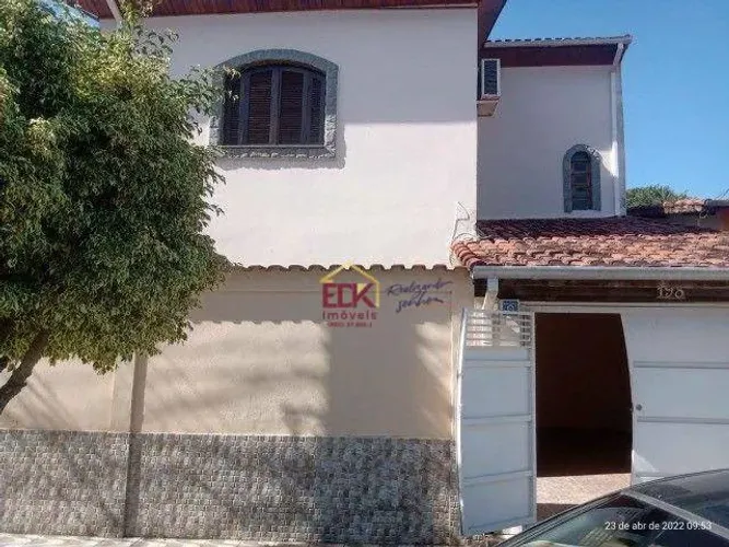 Sobrado com 3 dormitórios à venda, 196 m² por R$ 500.000,00 - Vila Nunes - Lorena/SP