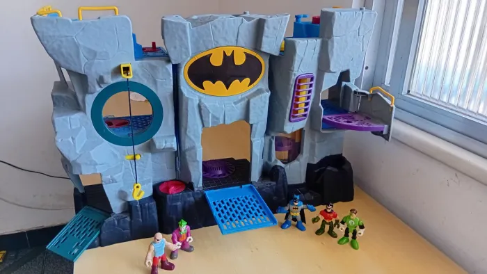Caverna do Batman muito nova